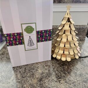 Scentsy Treetop Glisten wax warmer